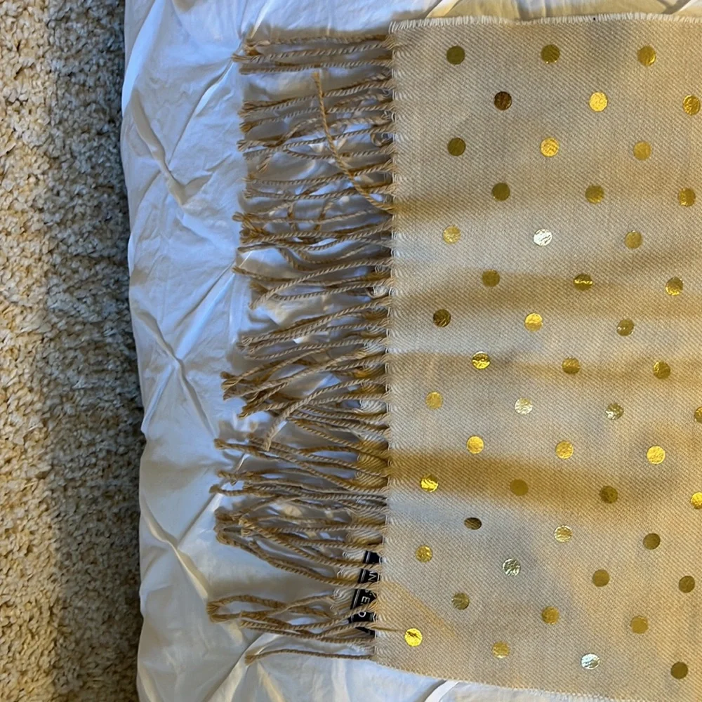 Lands End gorgeous cream and gold dot scarf. Fringe NWOT